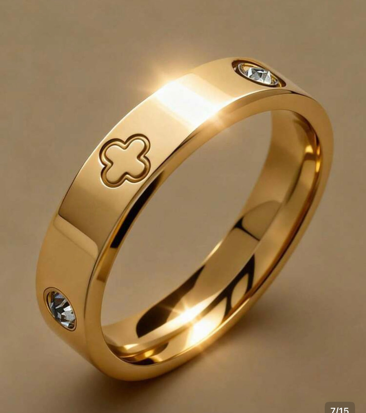 Clover Crystal Ring