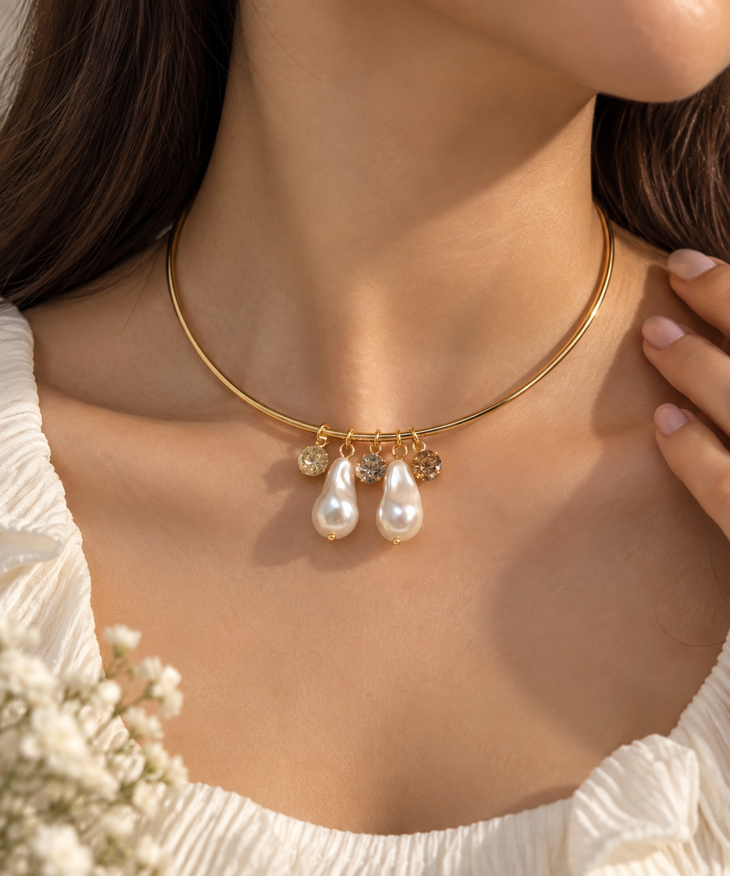 Luna Pearl Choker