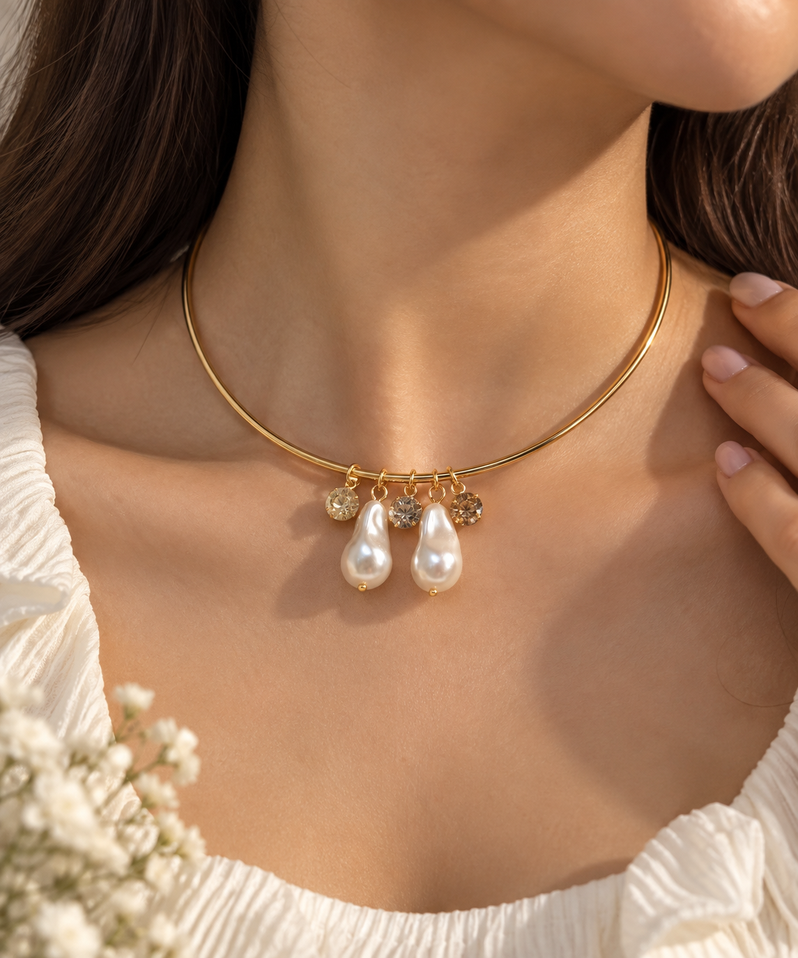 Luna Pearl Choker